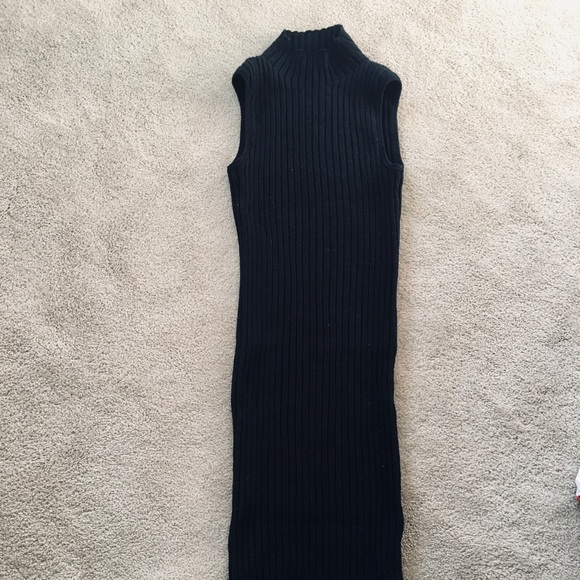 SOLD Wilfred sweater sleeveless dress MIDI - Picture 3 of 3
